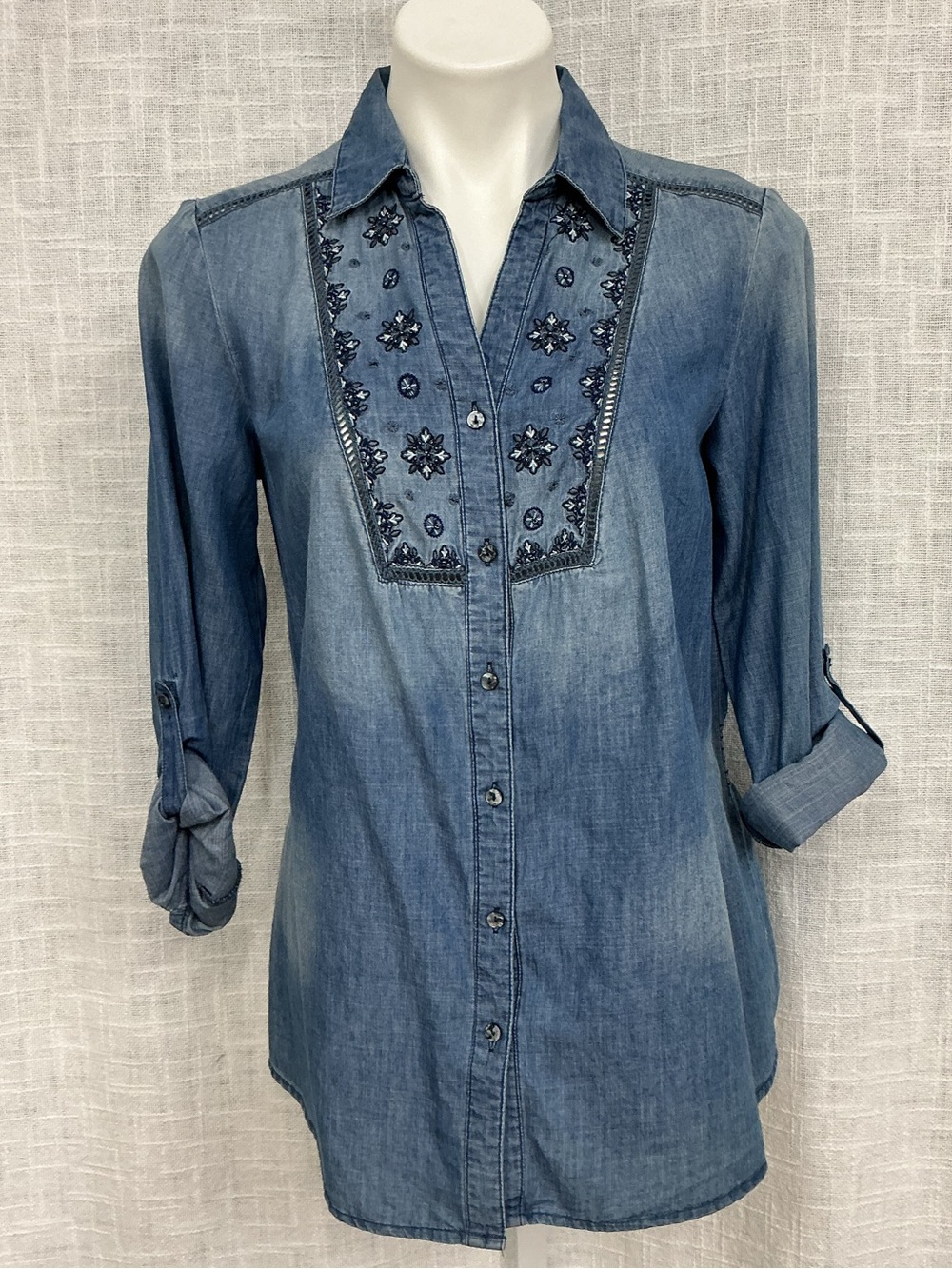 American Vintage Embroidered Denim Button-Down - Blue
